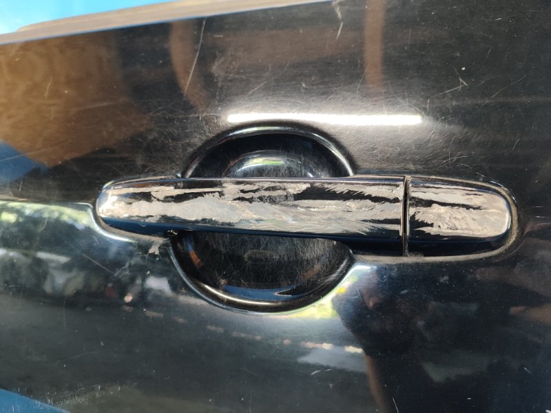 Дверь передняя левая RAV4 05-12 Дверь передняя левая RAV4 05-12