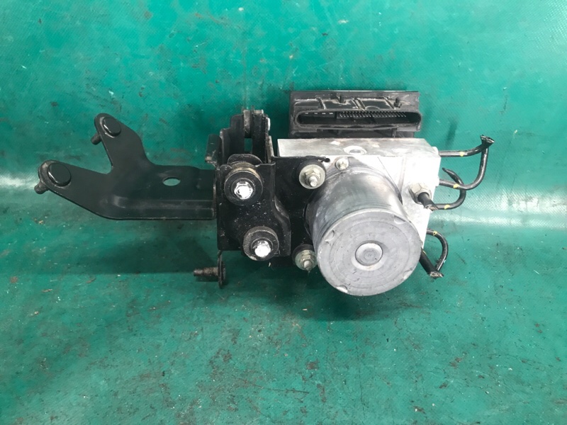 Блок ABS INFINITI FX/QX70 S51 08-17 3.5 VQ35HR