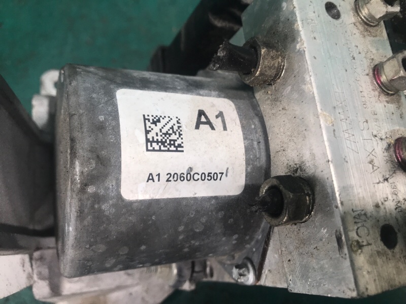 Блок ABS MDX (YD2) 06-13 2012 3.7 J37A1 Блок ABS MDX (YD2) 06-13 2012 3.7 J37A1