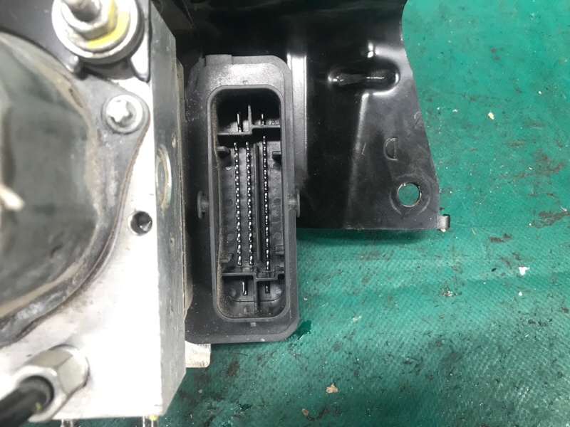 Блок ABS X-TRAIL/ROGUE T32 13-20 2014 2.5 QR25DE