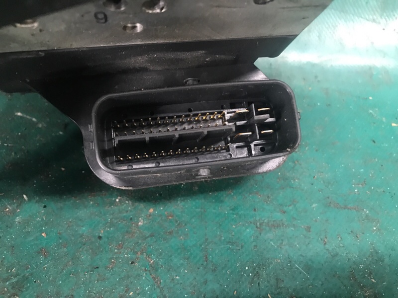 Блок ABS TOYOTA AVALON 05-12 3.5 2GR-FE