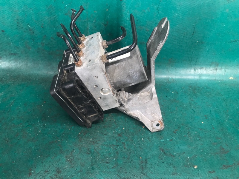 Блок ABS ACURA MDX (YD2) 06-13 3.7 J37A1 Блок ABS ACURA MDX (YD2) 06-13 3.7 J37A1