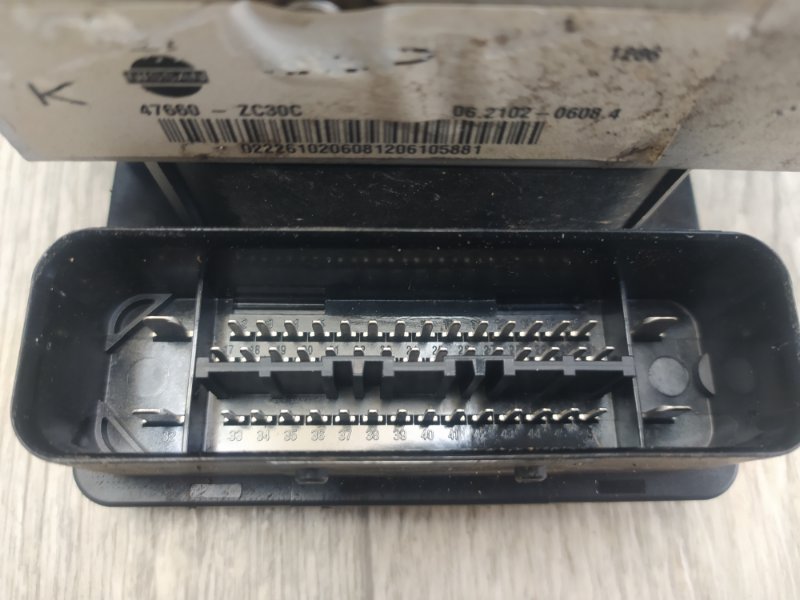 Блок ABS QX56 / TITAN / ARMADA 04-16 Внедорожник 5.6 VK56DE