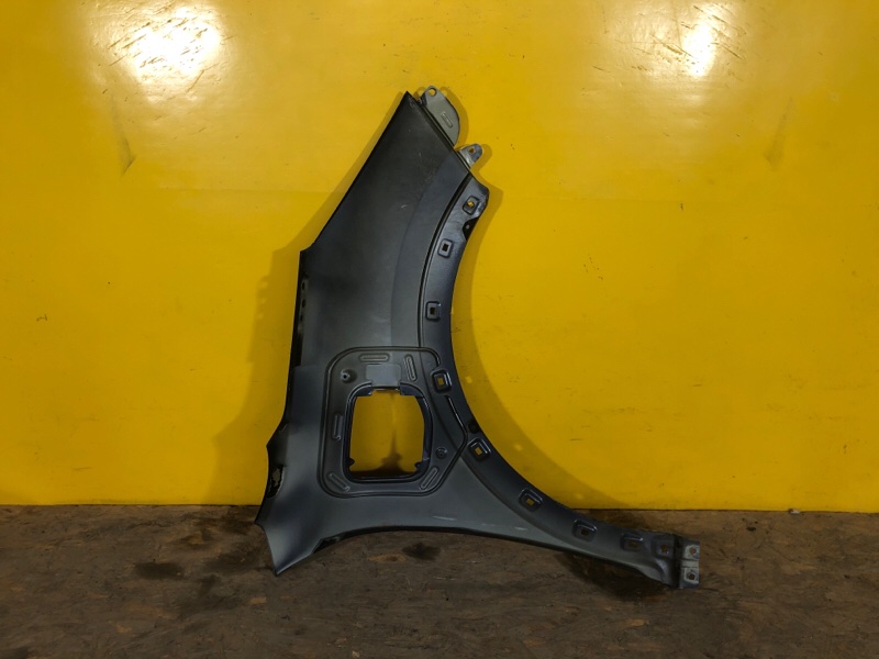 Крыло переднее левое NIRO DE 16-22