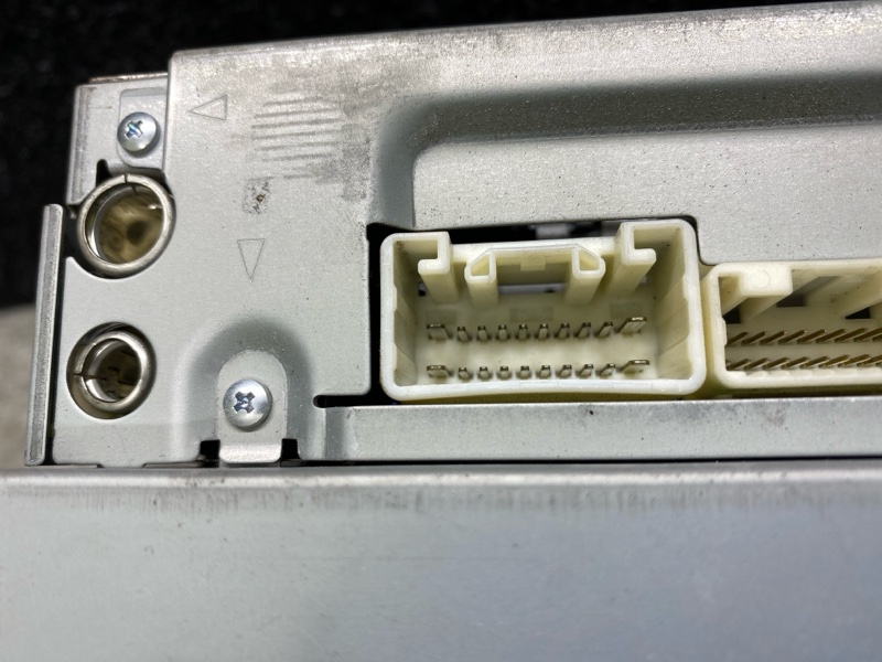 Магнитола GX470 02-09 2004 4.7 2UZFE Магнитола GX470 02-09 2004 4.7 2UZFE