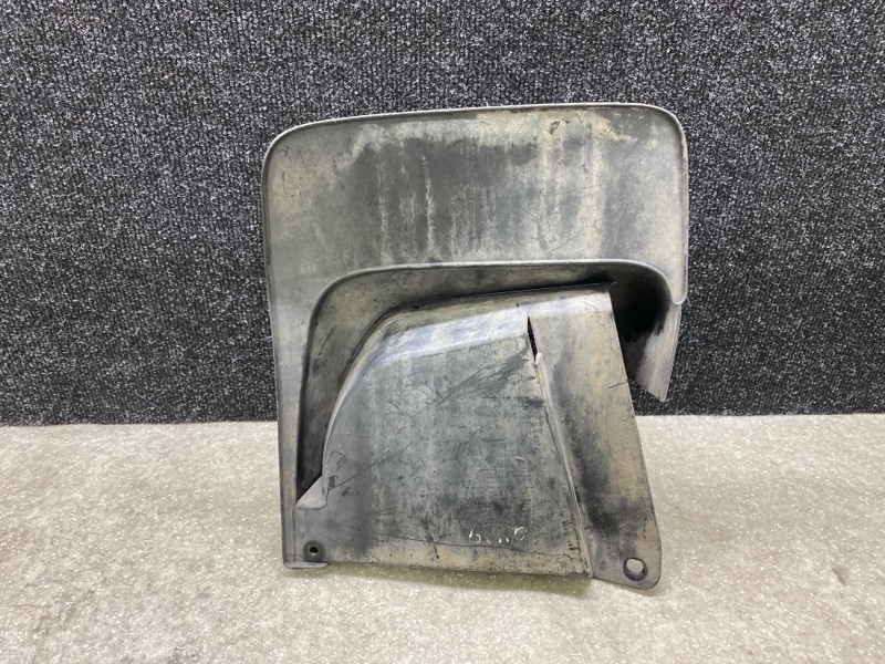 Брызговик задний левый LEXUS GX470 02-09 2004 4.7 2UZFE 76608-60230-A0 Б/У