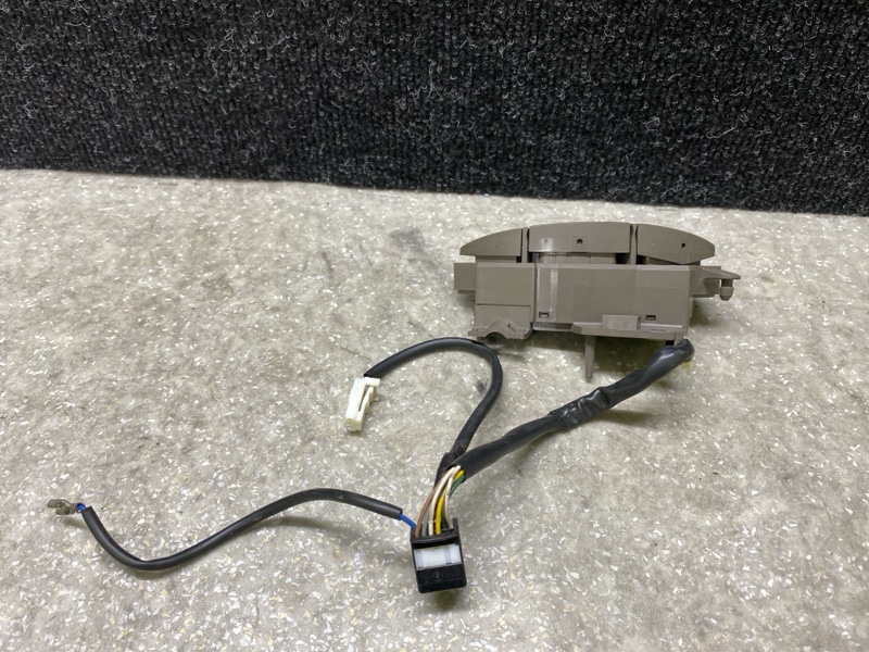 Кнопки на руль левые GX470 02-09 2004 4.7 2UZFE