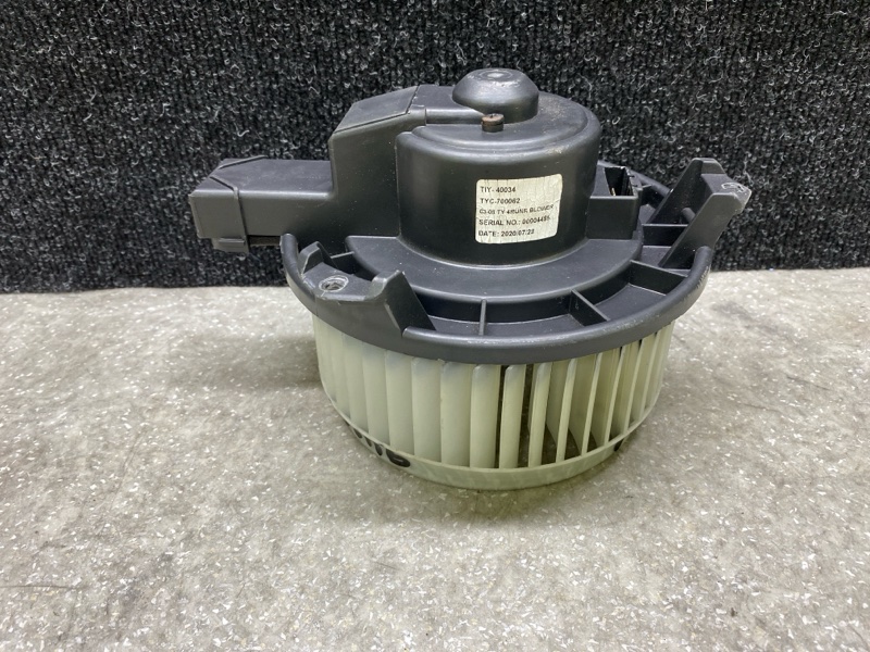 Моторчик печки передний GX470 02-09 2004 4.7 2UZFE Моторчик печки передний GX470 02-09 2004 4.7 2UZFE