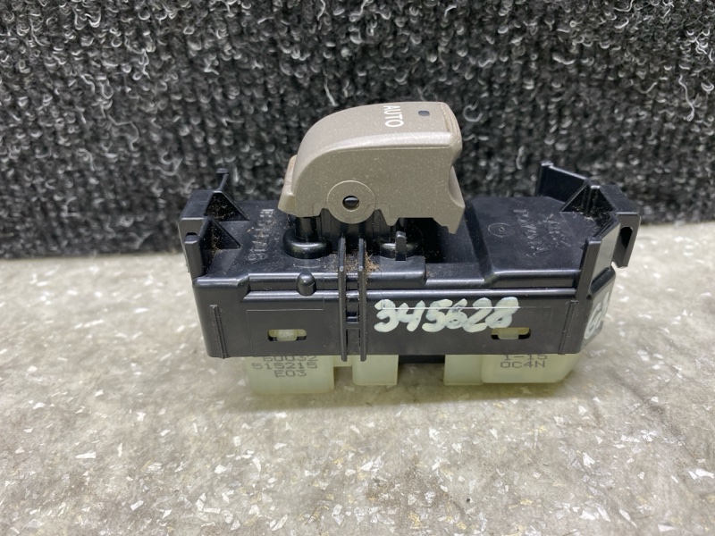 Кнопка стеклоподъемника GX470 02-09 2004 4.7 2UZFE