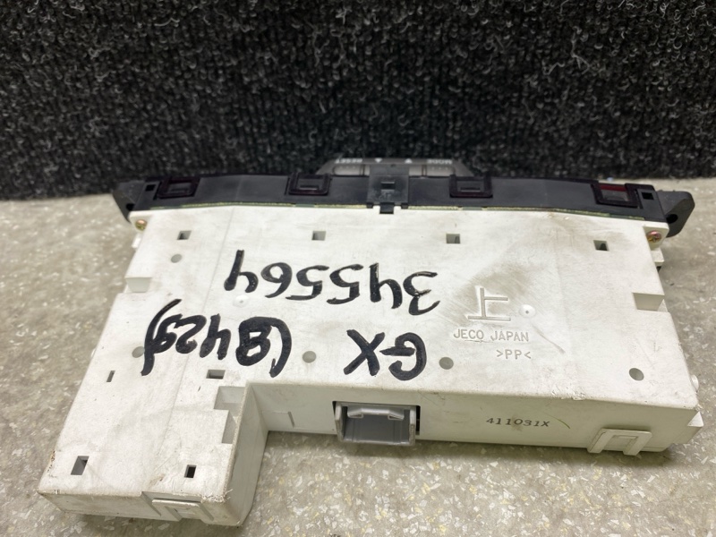 Монитор LEXUS GX470 02-09 4.7 2UZFE