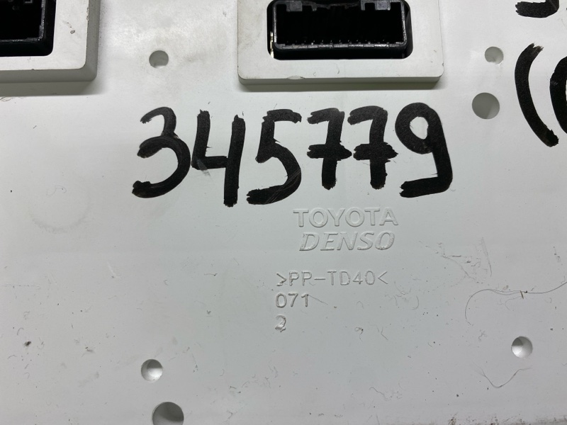 Панель приборов CAMRY 55 14-17 2016 2.5 2ARFXE Панель приборов CAMRY 55 14-17 2016 2.5 2ARFXE