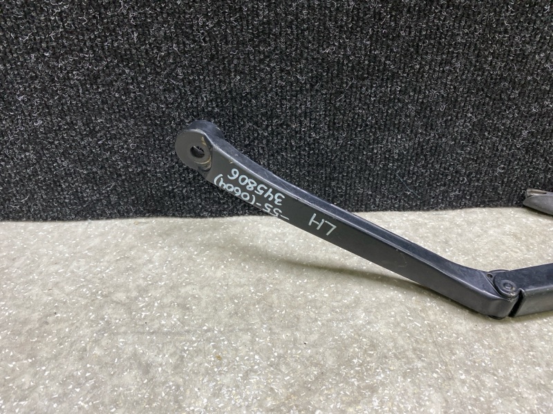 Поводок стеклоочистителя передний левый TOYOTA CAMRY 55 14-17 2.5 2ARFXE