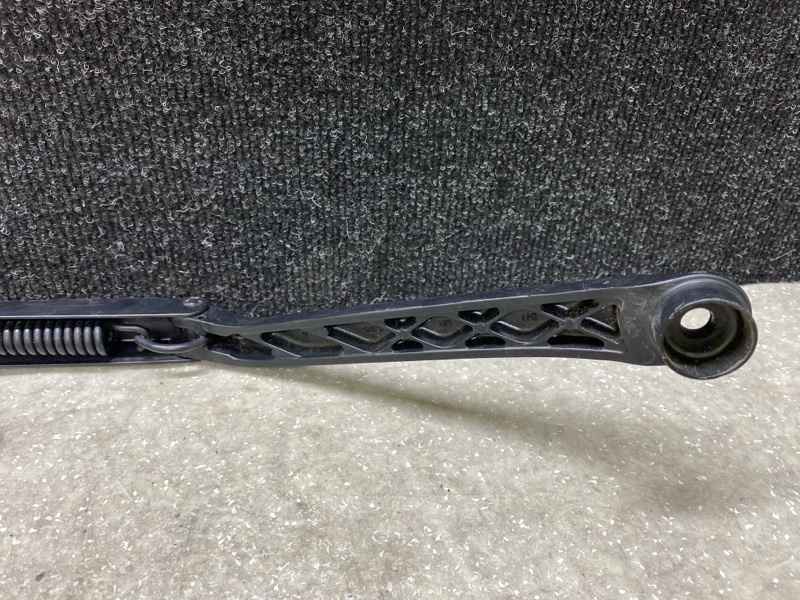 Поводок стеклоочистителя передний левый CAMRY 55 14-17 2016 2.5 2ARFXE