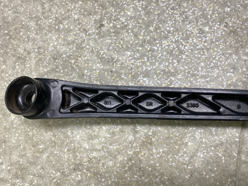 Поводок стеклоочистителя передний левый CAMRY 55 14-17 2016 2.5 2ARFXE