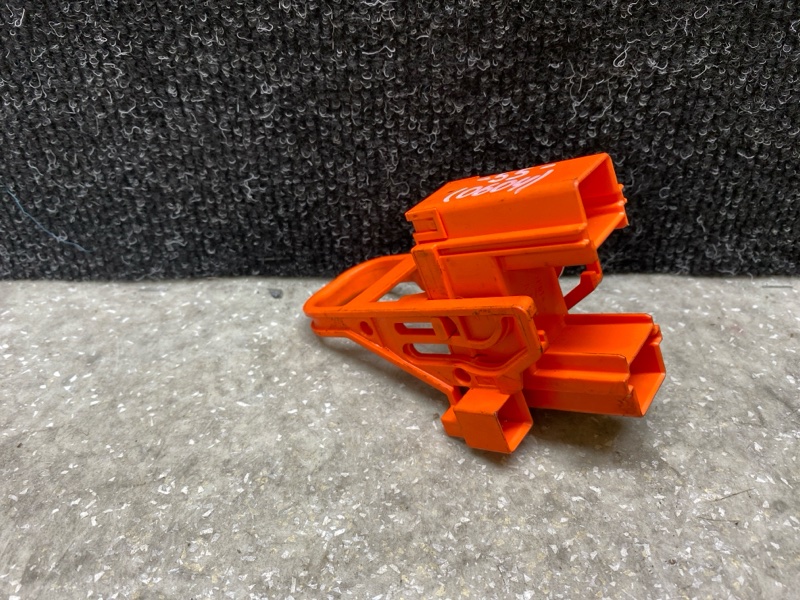 Запчасть предохранитель TOYOTA CAMRY 55 14-17 2016 2.5 2ARFXE G3834-48010 Б/У Предохранитель TOYOTA CAMRY 55 14-17 2016 2.5 2ARFXE G3834-48010 Б/У