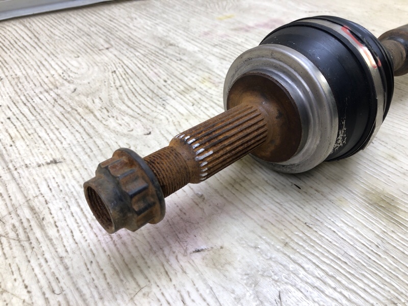 Привод передний правый PRIUS - 30 09-17 2011 XW30 1.8 2ZRFXE Привод передний правый PRIUS - 30 09-17 2011 XW30 1.8 2ZRFXE