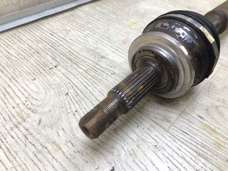 Привод передний правый TOYOTA PRIUS 16- 1.8 2ZRFXE Привод передний правый TOYOTA PRIUS 16- 1.8 2ZRFXE