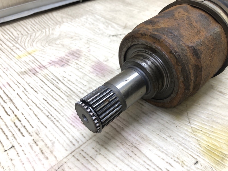 Привод передний левый HONDA ACCORD CL7 / TSX 03-08 2.4L