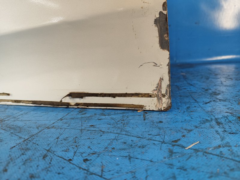 Дверь передняя левая PRIUS 16-