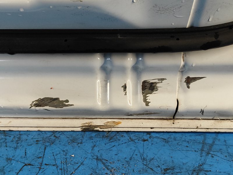 Дверь передняя левая PRIUS 16-