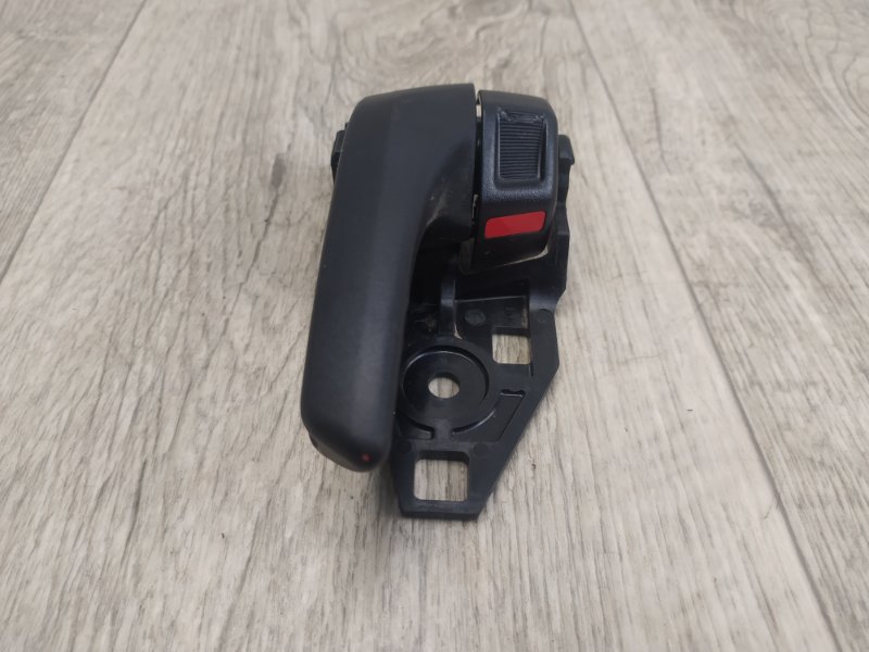 Ручка двери внутренняя задняя левая RAV4 13-19