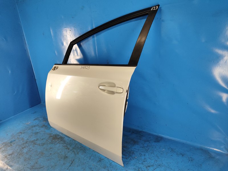 Дверь передняя левая PRIUS PLUS 11-14