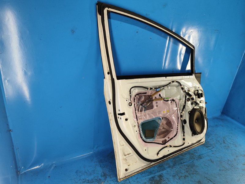 Дверь передняя левая PRIUS PLUS 11-14
