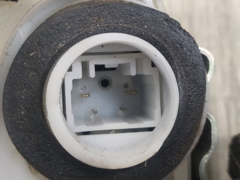 Замок двери задний левый PRIUS - 30 09-17 Замок двери задний левый PRIUS - 30 09-17