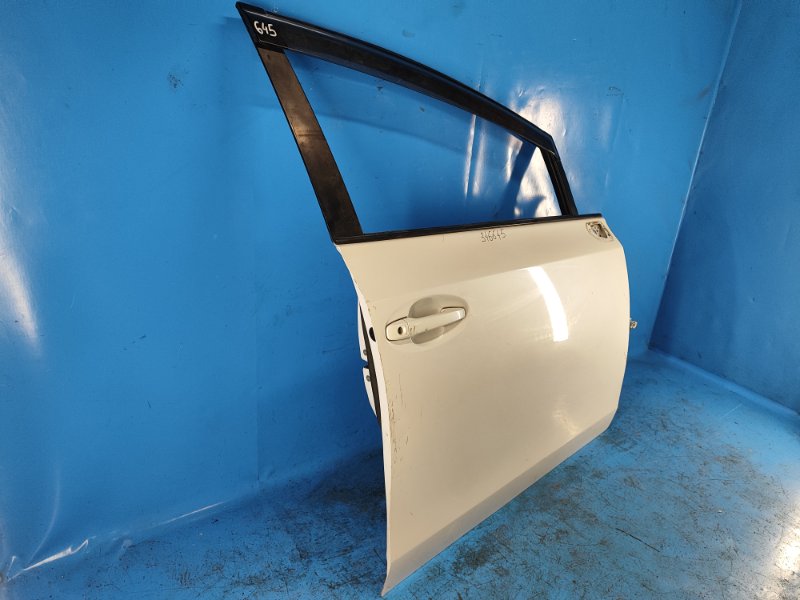 Дверь передняя правая TOYOTA PRIUS PLUS 11-14 Дверь передняя правая TOYOTA PRIUS PLUS 11-14