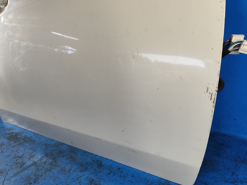 Дверь передняя правая PRIUS PLUS 11-14 Дверь передняя правая PRIUS PLUS 11-14