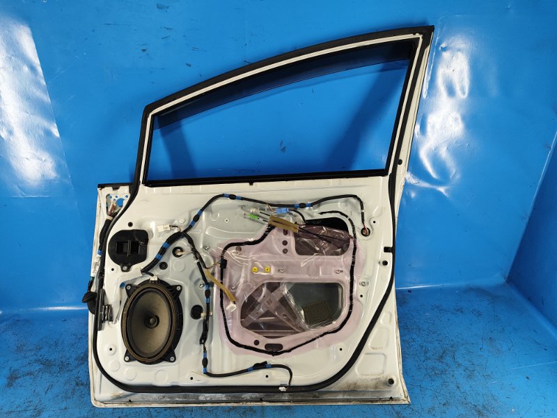 Дверь передняя правая PRIUS PLUS 11-14 Дверь передняя правая PRIUS PLUS 11-14