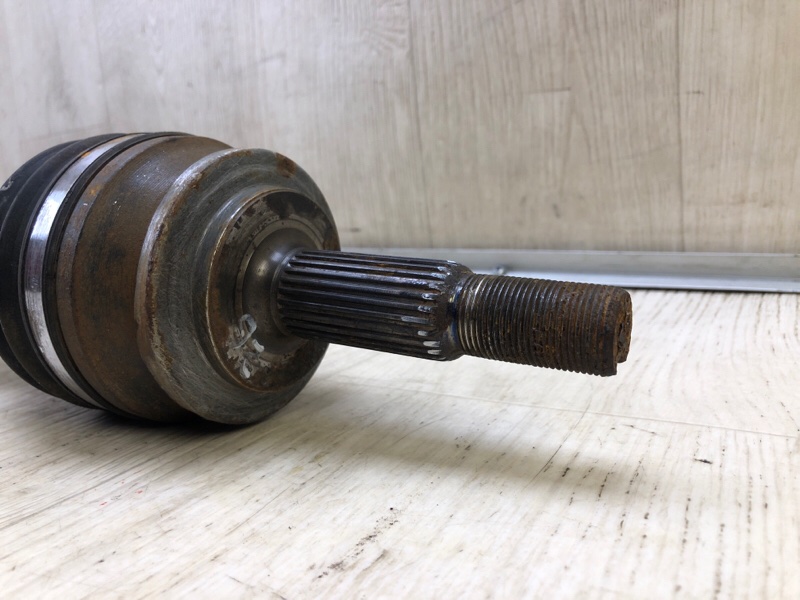 Привод передний правый TOYOTA RAV4 05-12 2.4 2AZFE Привод передний правый TOYOTA RAV4 05-12 2.4 2AZFE