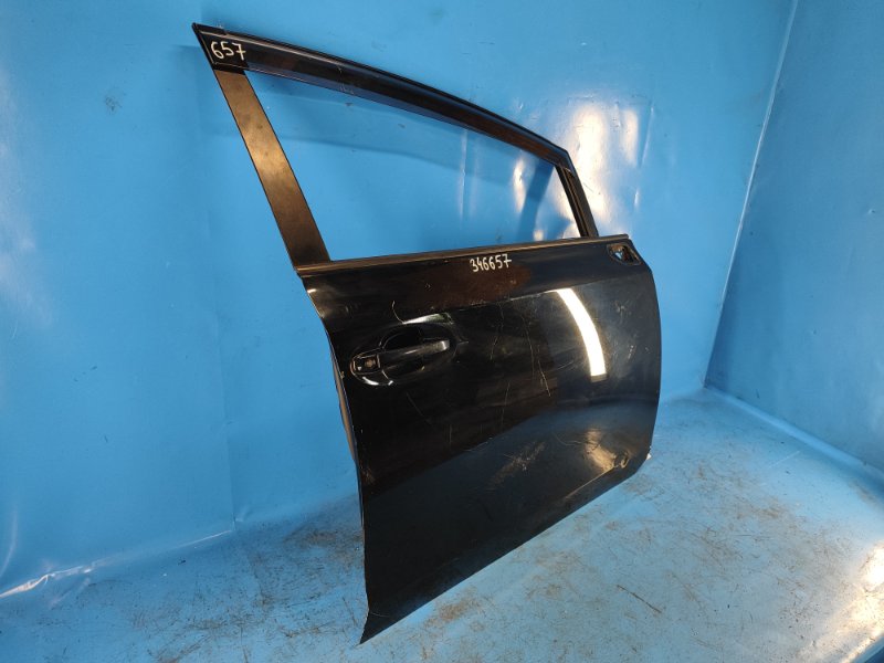 Дверь передняя правая TOYOTA PRIUS PLUS 11-14
