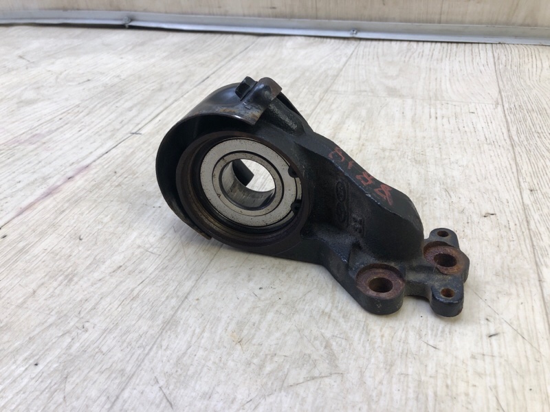 Кронштейн промежуточного вала HYUNDAI TUCSON TL 15-20 2015 G4FJ 1.6 49560-D3090 Б/У