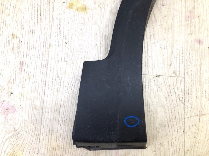 Накладка крыла (расширитель арки) передняя правая KIA SORENTO UM 14- 2.4 G4KJ