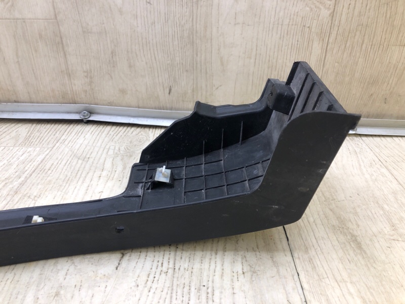 Накладка крыла (расширитель арки) передняя правая SORENTO UM 14- 2017 2.4 G4KJ