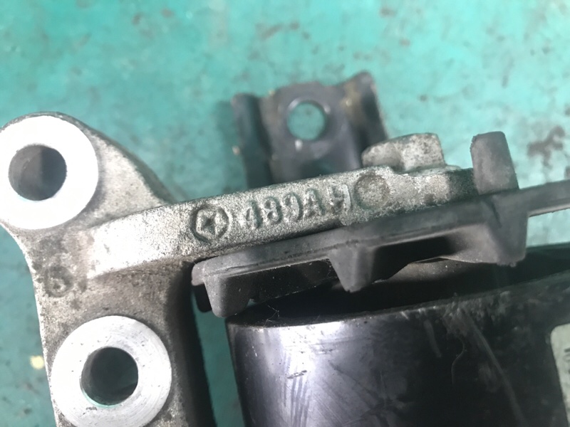 Подушка двигателя правая JEEP PATRIOT 10-17 2.0 ECN Подушка двигателя правая JEEP PATRIOT 10-17 2.0 ECN