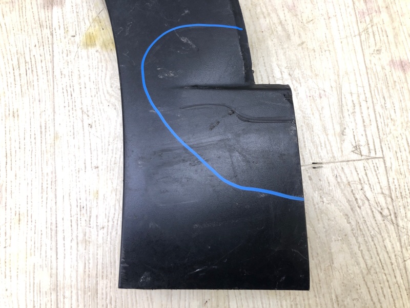 Накладка крыла (расширитель арки) передняя левая CX-30 19- Накладка крыла (расширитель арки) передняя левая CX-30 19-