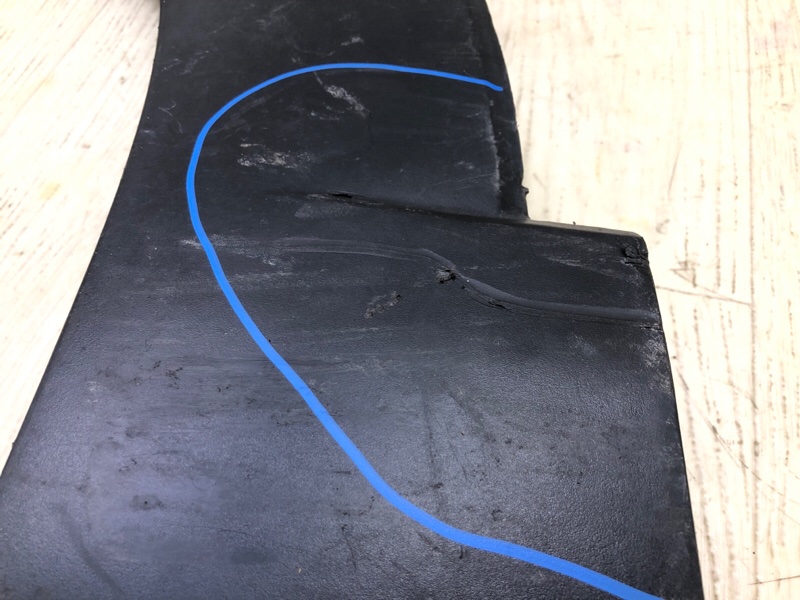 Накладка крыла (расширитель арки) передняя левая CX-30 19- Накладка крыла (расширитель арки) передняя левая CX-30 19-