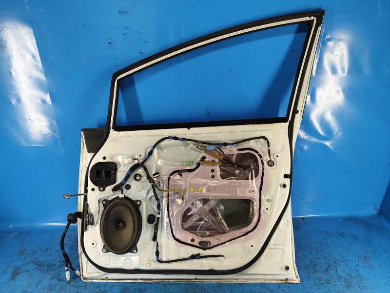Дверь передняя правая PRIUS PLUS 11-14 Дверь передняя правая PRIUS PLUS 11-14