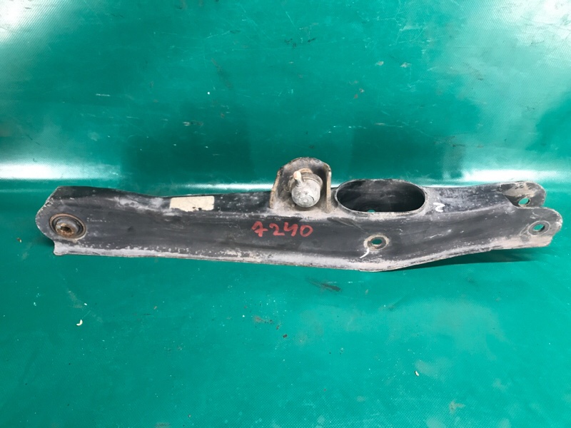 Рычаг задней подвески поперечный нижний JOURNEY 08-20 2013 3.6 ERB Рычаг задней подвески поперечный нижний JOURNEY 08-20 2013 3.6 ERB