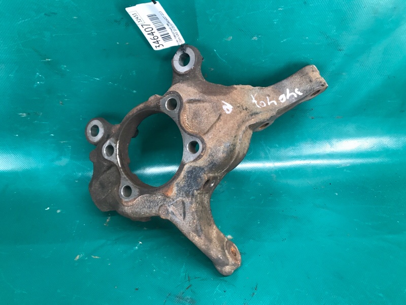 Кулак поворотный левый NISSAN JUKE 10-19 2013 1.6 MR16DDT 400151KA1A Б/У