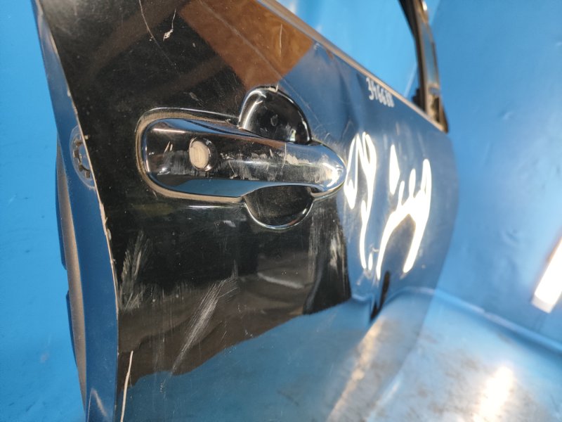 Дверь передняя правая PRIUS 16- Дверь передняя правая PRIUS 16-