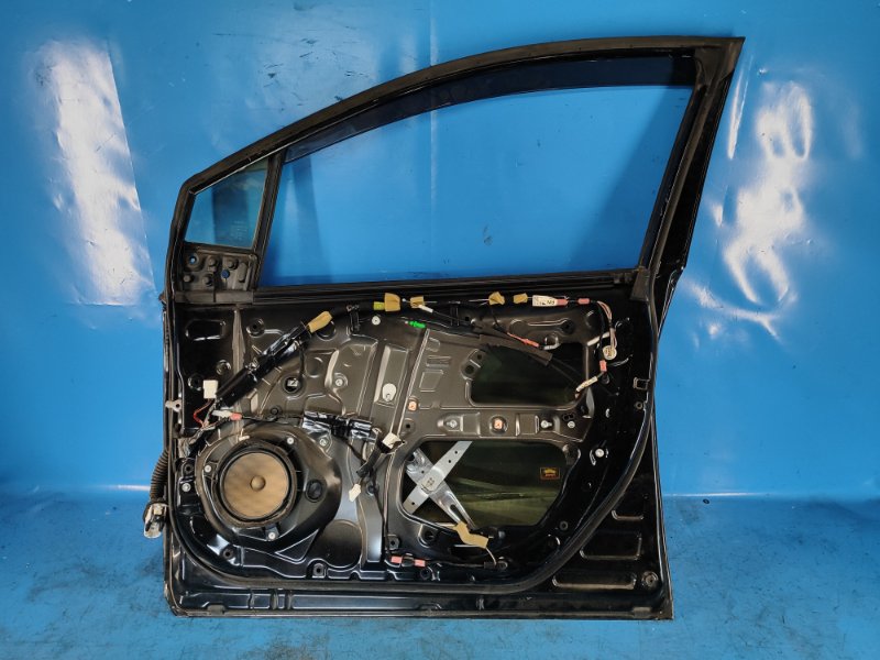 Дверь передняя правая PRIUS 16- Дверь передняя правая PRIUS 16-