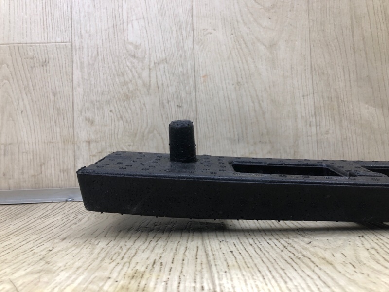 Наполнитель бампера задний LEGACY BN 14-18 2014 2.5 FB25B