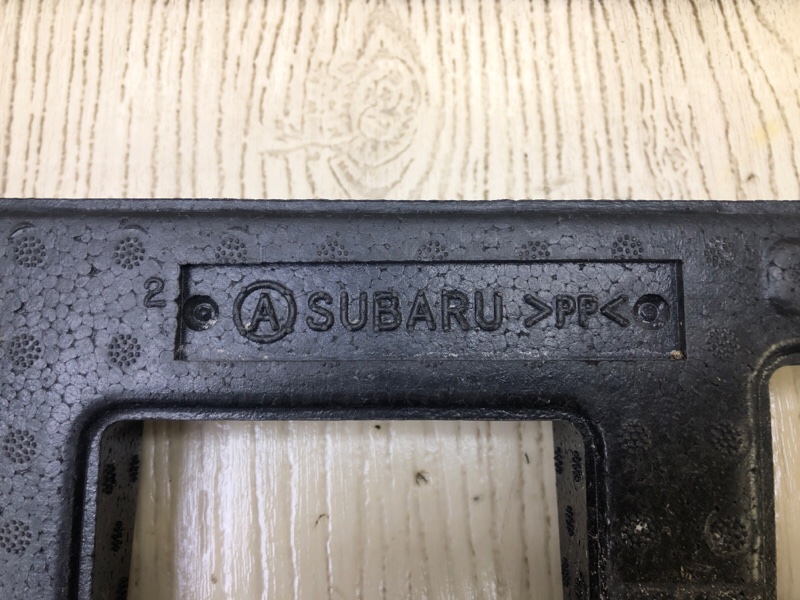 Наполнитель бампера задний LEGACY BN 14-18 2014 2.5 FB25B