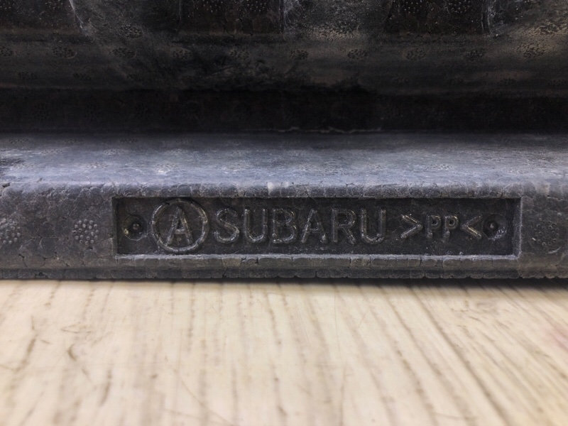 Наполнитель бампера передний LEGACY BN 14-18 2014 2.5 FB25B