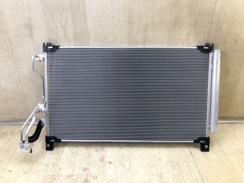 Запчасть радиатор кондиционера HYUNDAI SONATA LF 2014- 97606-C2000 новая Радиатор кондиционера HYUNDAI SONATA LF 2014- 97606-C2000 новая