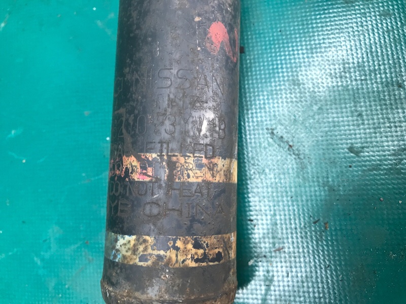 Амортизатор задний JUKE 10-19 2013 1.6 MR16DDT