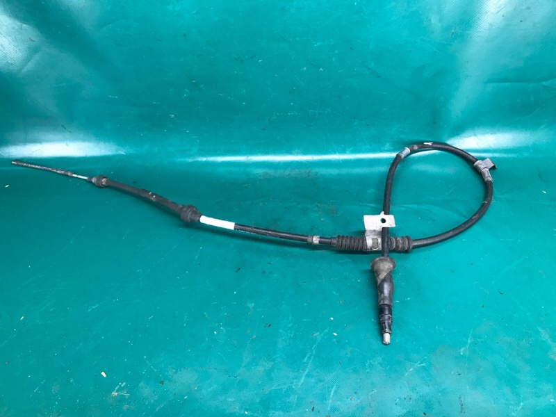 Трос стояночного тормоза правый JEEP PATRIOT 10-17 2016 2.0 ECN 4877 012AC Б/У